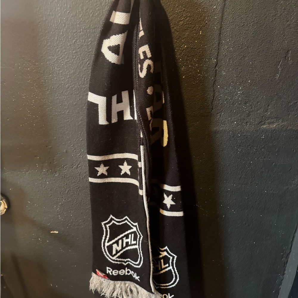 Reebok 2017 NHL All Star Game Black and White Scarf